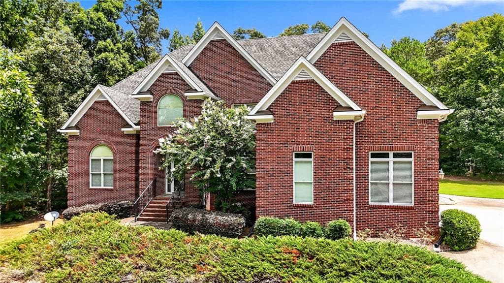 5 bedroom, 6 bathroom, 4,675 sq ft single family residence for sale at 1442 Swiftwater Circle, Mcdonough, GA 30252 — photo 7
