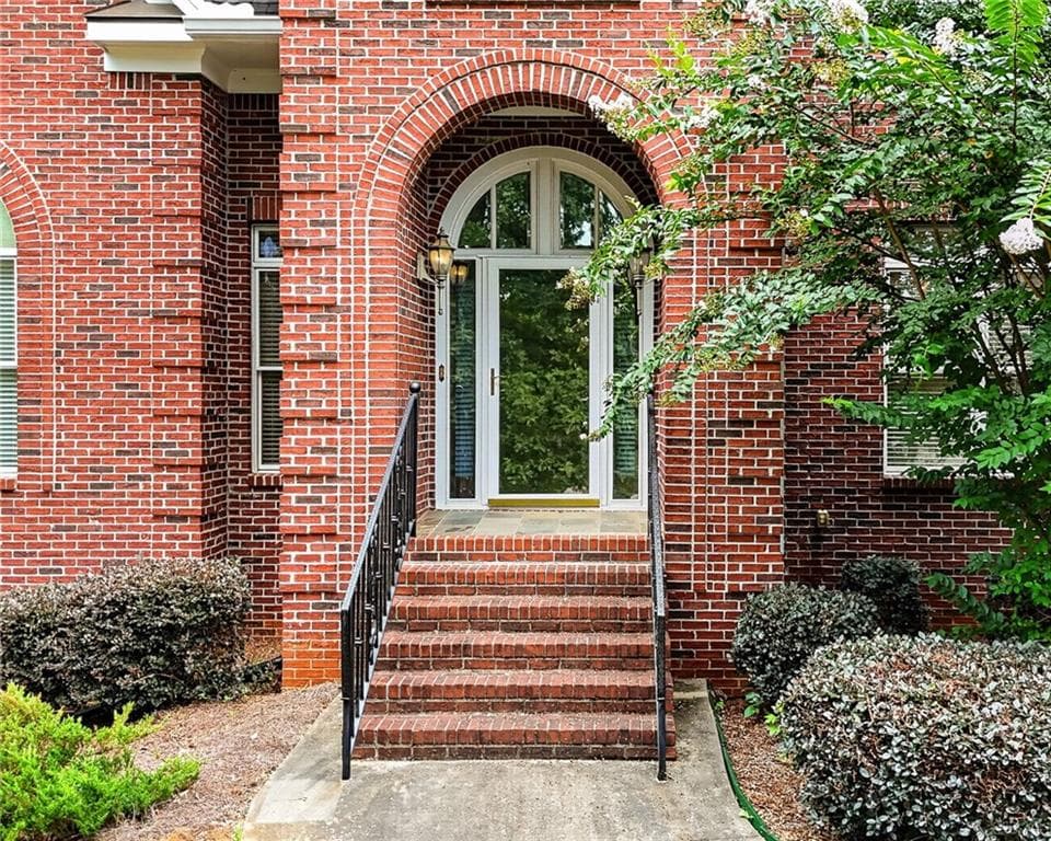 5 bedroom, 6 bathroom, 4,675 sq ft single family residence for sale at 1442 Swiftwater Circle, Mcdonough, GA 30252 — photo 8