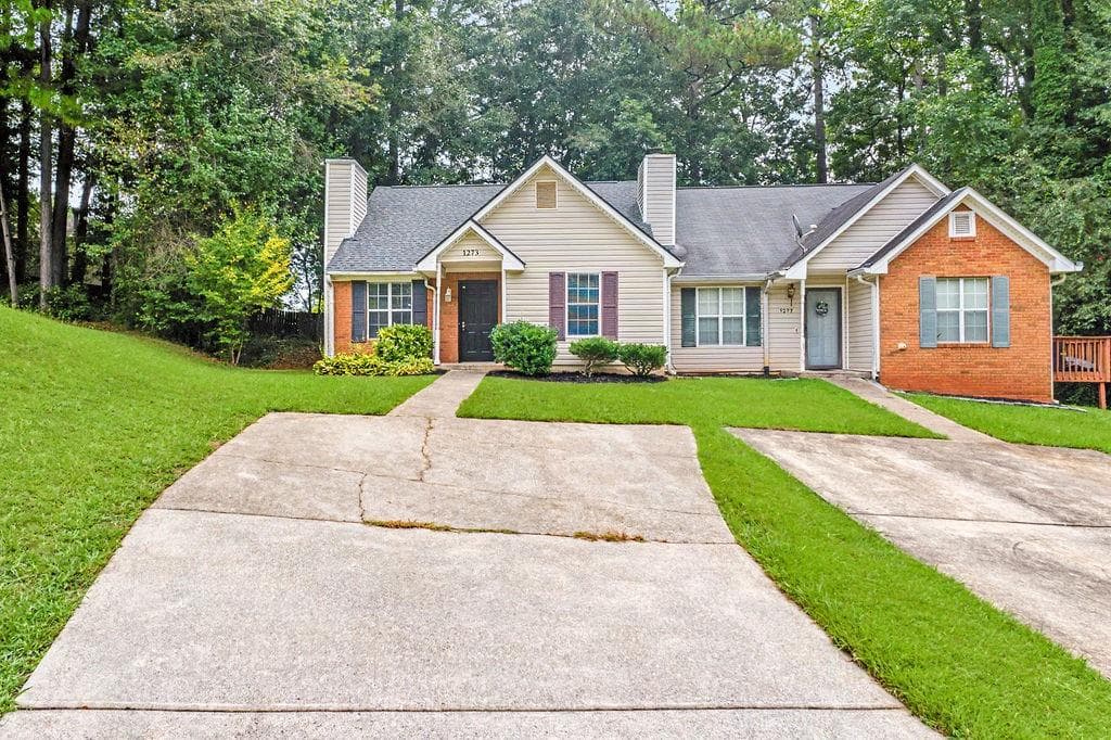 2 bedroom, 2 bathroom, 1,108 sq ft townhouse under contract at 1273 Scripps Court, Marietta, GA 30008 — photo 3