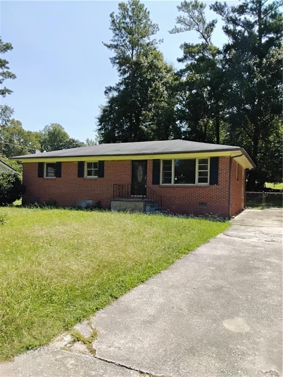 3 bedroom, 2 bathroom, 1,100 sq ft single family residence for rent at 6125 Cedar Wood Drive, Atlanta, GA 30349 for $1,800 a month — photo 4