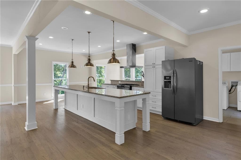4 bedroom, 4 bathroom, 3,737 sq ft single family residence for sale at 3601 Hampstead Lane, Roswell, GA 30075 — photo 5
