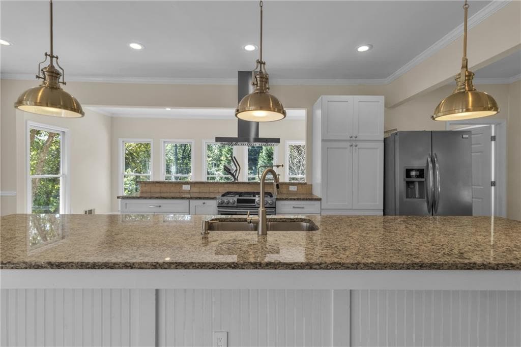 4 bedroom, 4 bathroom, 3,737 sq ft single family residence for sale at 3601 Hampstead Lane, Roswell, GA 30075 — photo 6