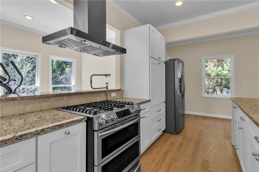 4 bedroom, 4 bathroom, 3,737 sq ft single family residence for sale at 3601 Hampstead Lane, Roswell, GA 30075 — photo 10