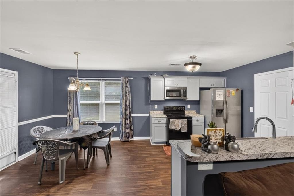 3 bedroom, 2 bathroom, 1,612 sq ft single family residence for sale at 500 Heath Drive, Thomaston, GA 30286 — photo 6