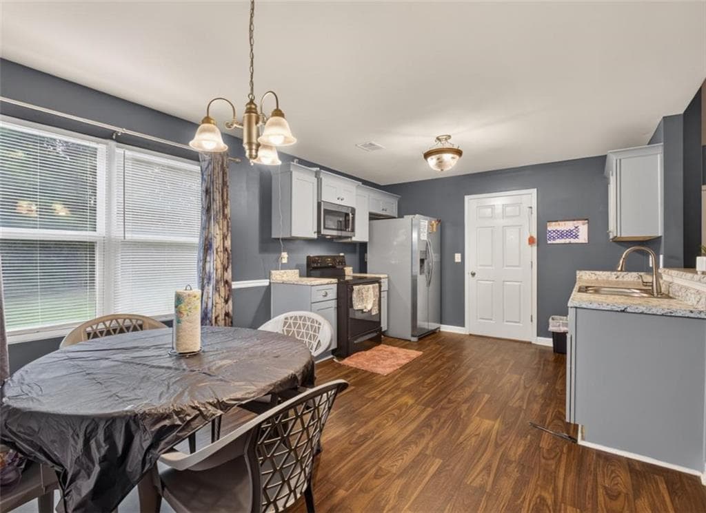 3 bedroom, 2 bathroom, 1,612 sq ft single family residence for sale at 500 Heath Drive, Thomaston, GA 30286 — photo 7