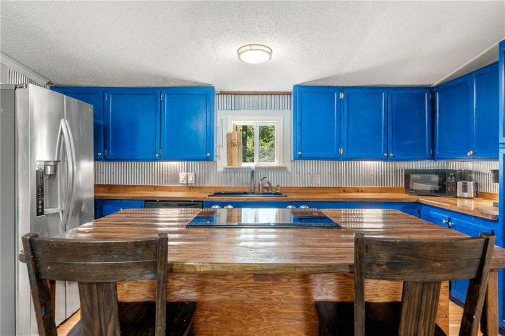3 bedroom, 2 bathroom, 1,650 sq ft single family residence for sale at 115 Wildwood Trl, Cleveland, GA 30528 — photo 4