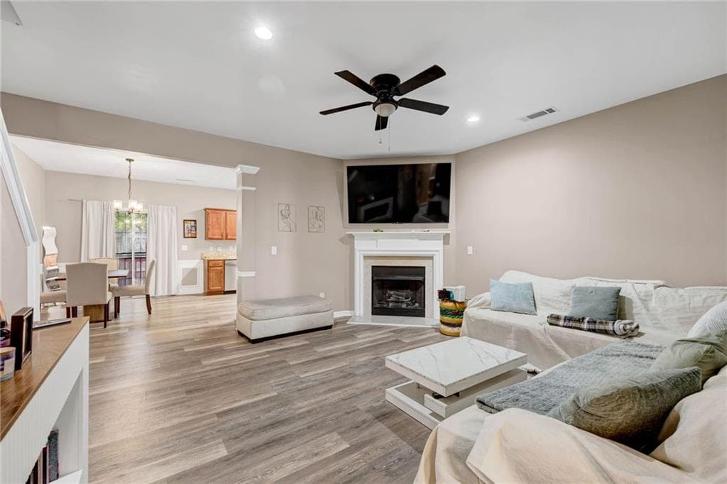 3 bedroom, 3 bathroom, 1,736 sq ft townhouse under contract at 1290 Adcox Square, Stone Mountain, GA 30088 — photo 7