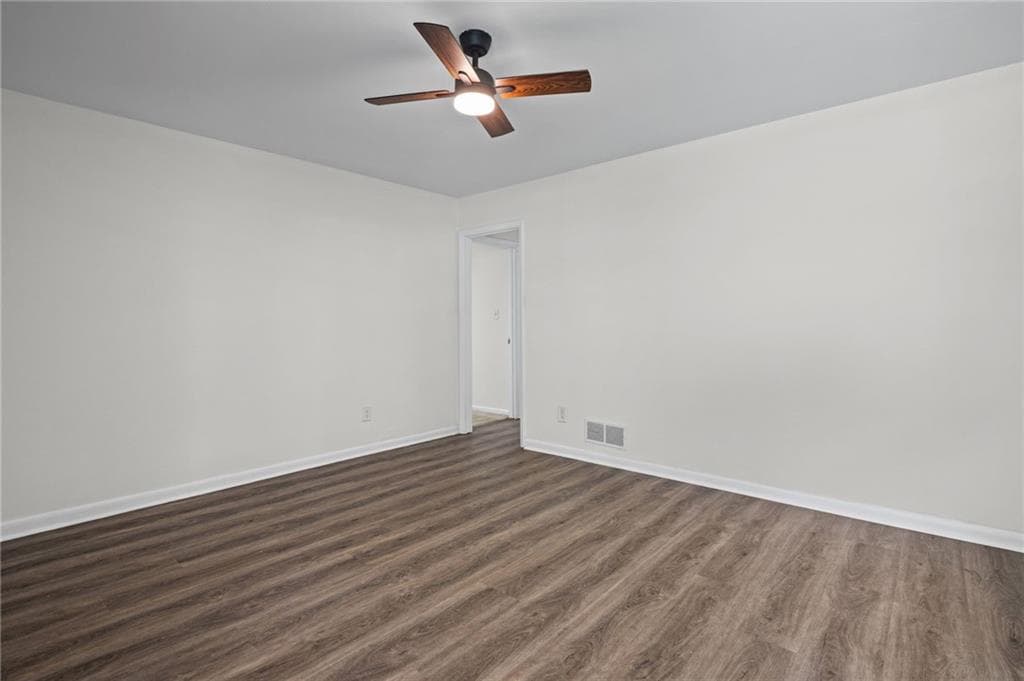 4 bedroom, 2 bathroom, 1,284 sq ft single family residence for sale at 2840 Somerton Drive, Morrow, GA 30260 — photo 5
