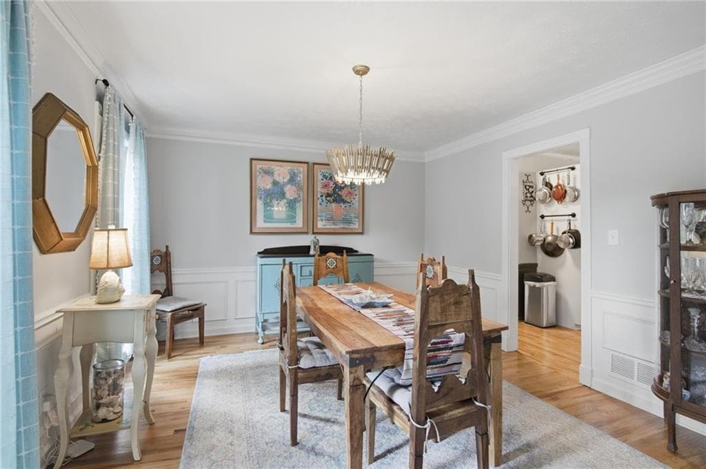 5 bedroom, 3 bathroom, 3,796 sq ft single family residence for sale at 2059 Mountain Creek Drive, Stone Mountain, GA 30087 — photo 4