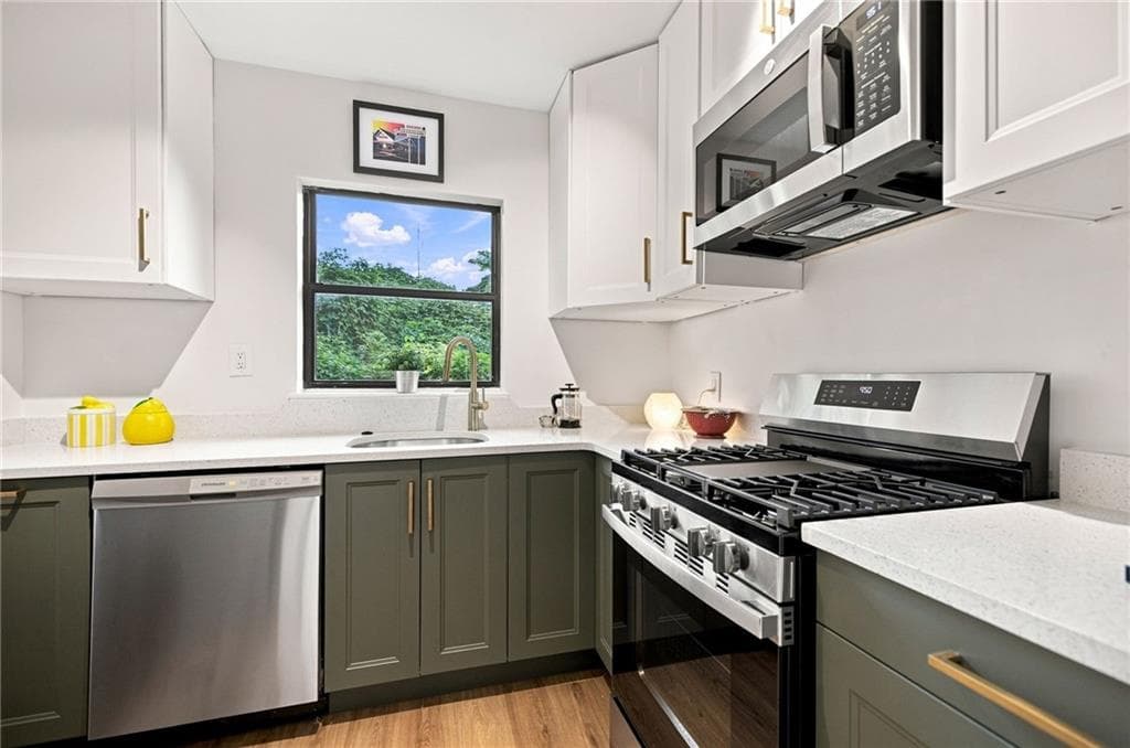 2 bedroom, 1 bathroom, 667 sq ft condominium for sale at 692 Argonne Avenue 2, Atlanta, GA 30308 — photo 6