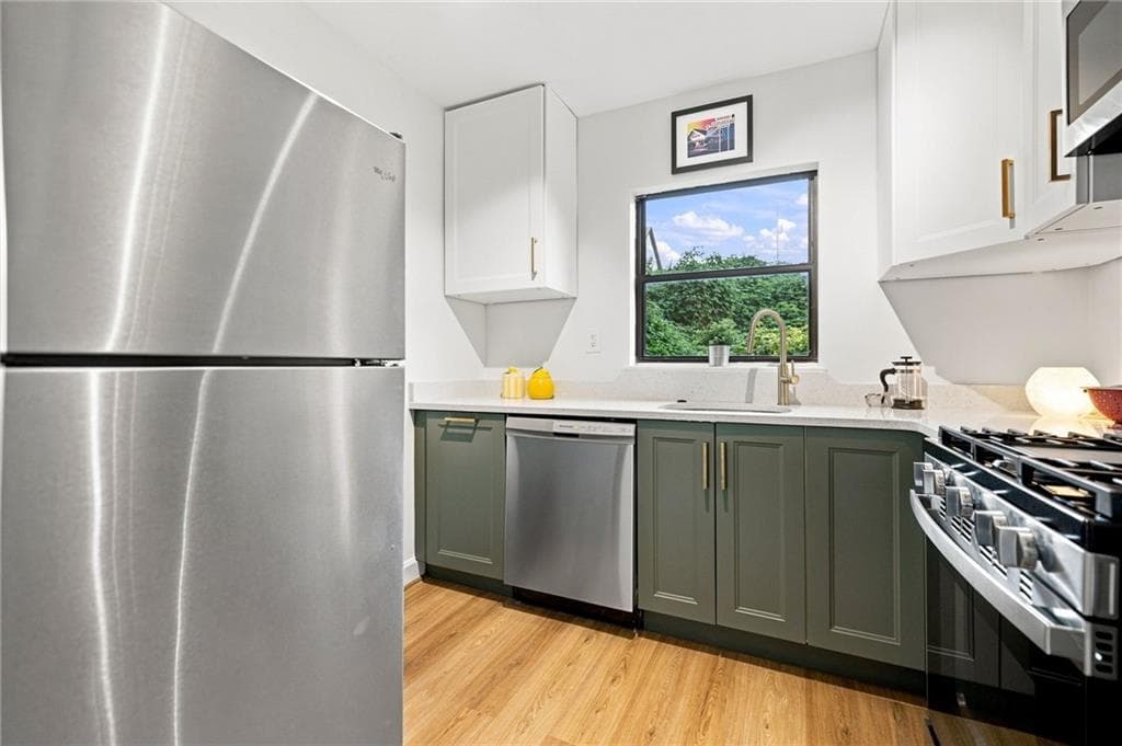 2 bedroom, 1 bathroom, 667 sq ft condominium for sale at 692 Argonne Avenue 2, Atlanta, GA 30308 — photo 8
