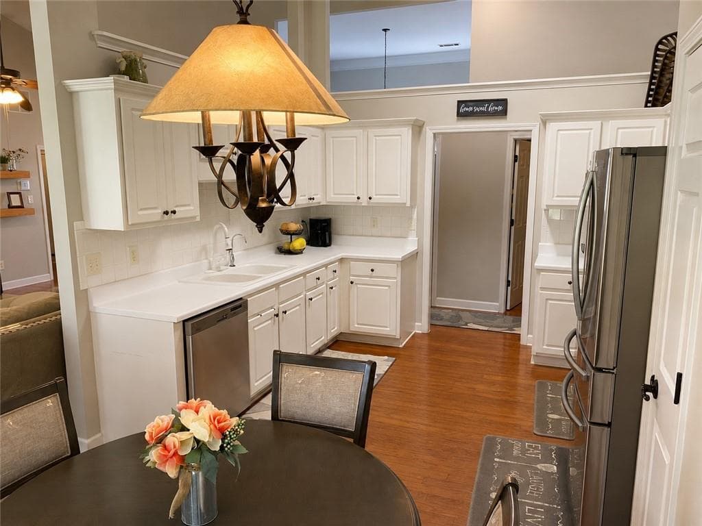 3 bedroom, 2 bathroom, 1,824 sq ft single family residence for sale at 1305 Overland Park Drive, Braselton, GA 30517 — photo 5