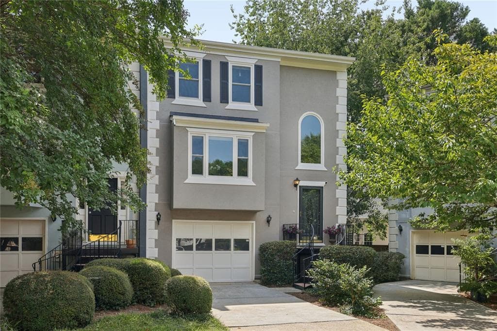3 bedroom, 4 bathroom, 2,420 sq ft townhouse for sale at 13 Sycamore Station, Decatur, GA 30030