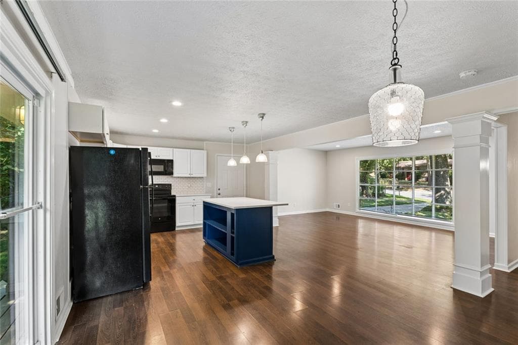 3 bedroom, 2 bathroom, 1,404 sq ft single family residence under contract at 1209 Siesta Lane, Acworth, GA 30102 — photo 9