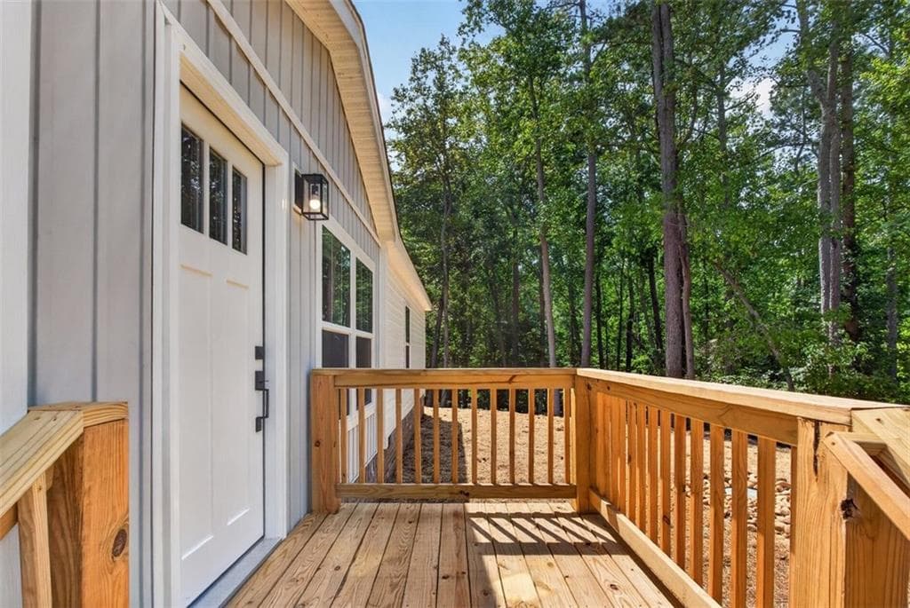 3 bedroom, 2 bathroom, 1,600 sq ft single family residence under contract at 758 Upper Burris Road, Canton, GA 30114 — photo 7