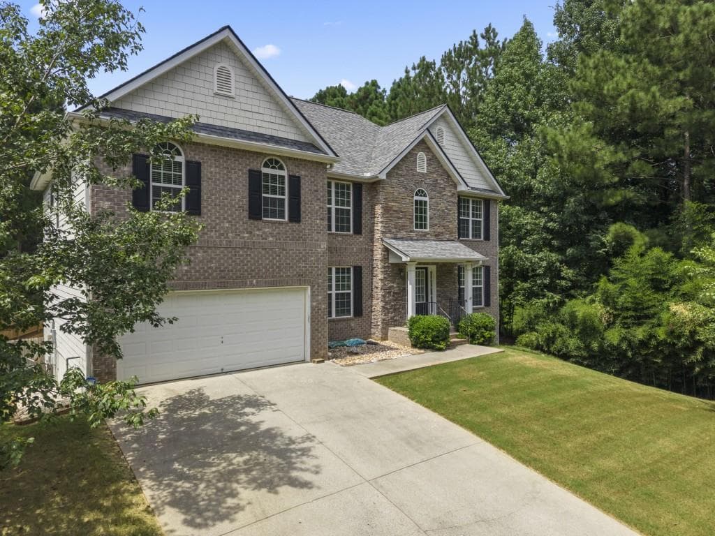 4 bedroom, 3 bathroom, 3,026 sq ft single family residence for sale at 121 Hickory Branch Drive, Acworth, GA 30101 — photo 2