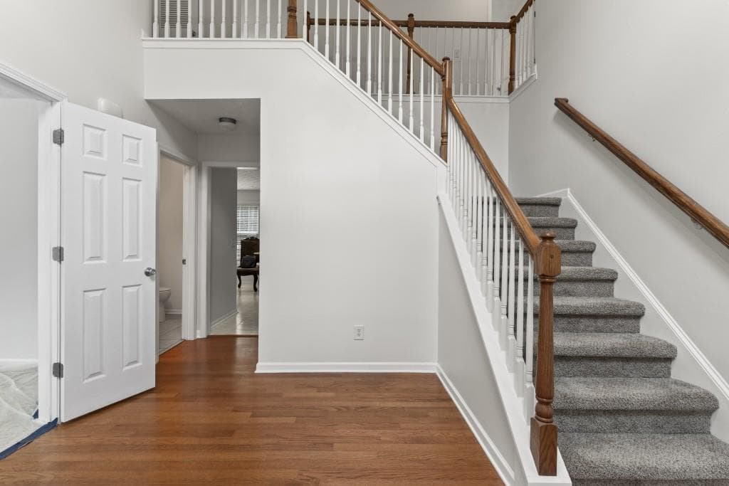 4 bedroom, 3 bathroom, 3,026 sq ft single family residence for sale at 121 Hickory Branch Drive, Acworth, GA 30101 — photo 3