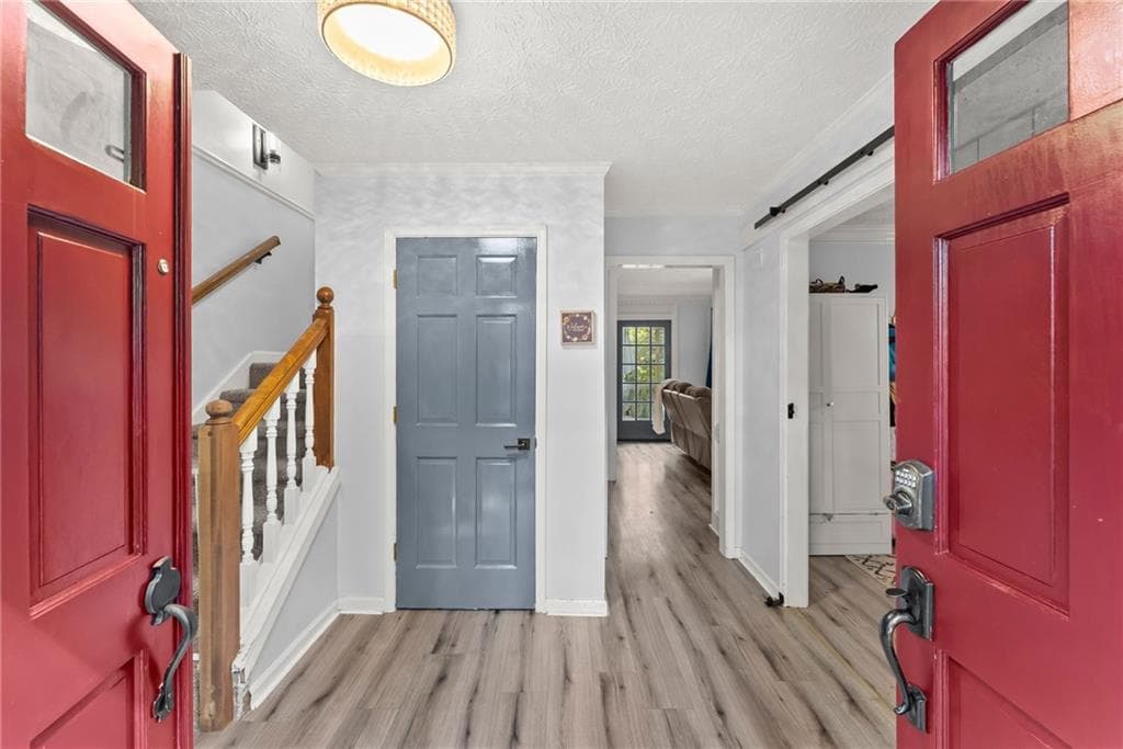 5 bedroom, 4 bathroom, 2,896 sq ft single family residence for sale at 3824 Shawnee Run, Lilburn, GA 30047 — photo 4