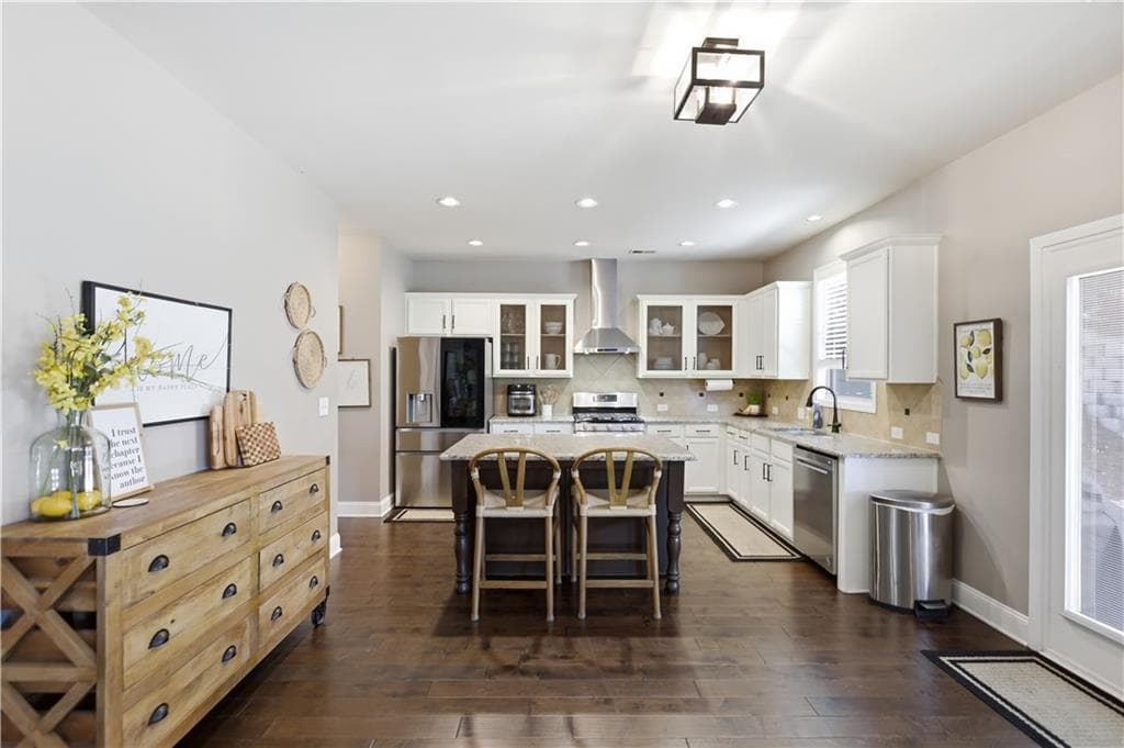 4 bedroom, 3 bathroom, 2,627 sq ft single family residence for sale at 1149 Parkmist Drive, Buford, GA 30518 — photo 4