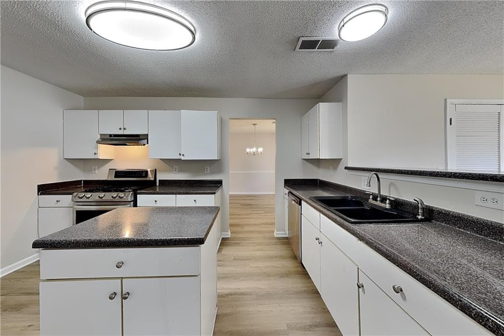 4 bedroom, 3 bathroom, 2,190 sq ft single family residence for sale at 2781 Ward Lake Way, Ellenwood, GA 30294 — photo 8