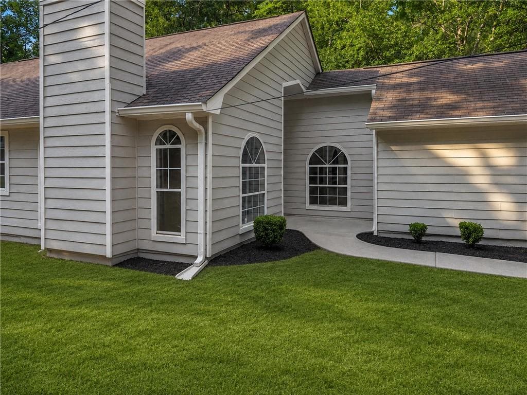 3 bedroom, 2 bathroom, 1,287 sq ft single family residence under contract at 713 Stonebridge Way, Lithonia, GA 30058