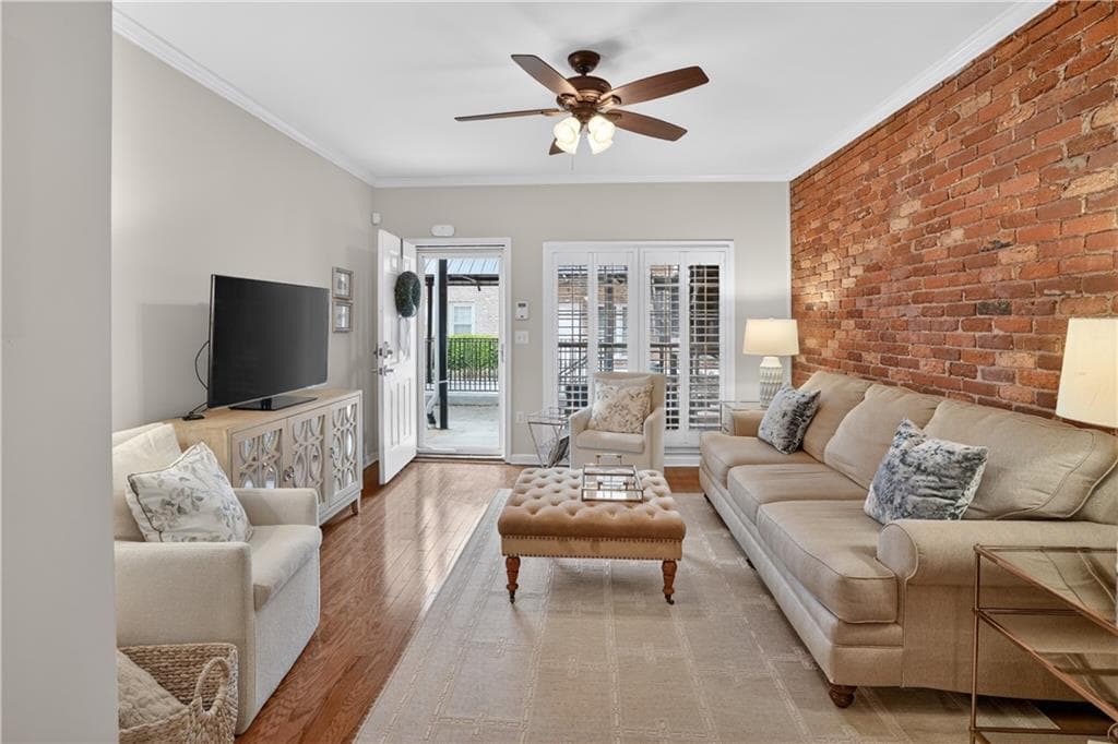 2 bedroom, 2 bathroom, 1,090 sq ft condominium for sale at 3675 Peachtree Road 19, Atlanta, GA 30319 — photo 5
