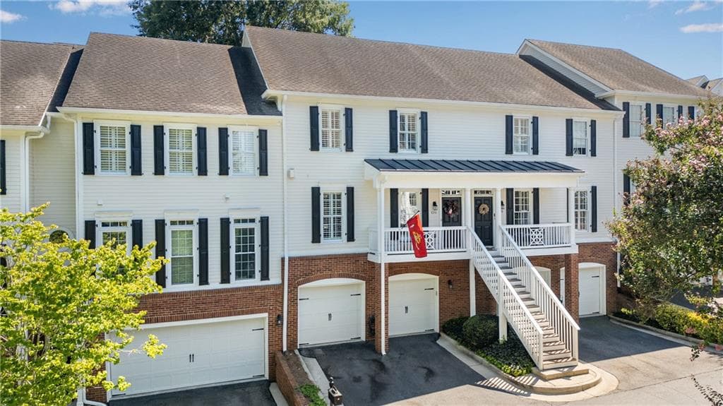 3 bedroom, 4 bathroom, 1,916 sq ft townhouse for sale at 630 Neel Reid Drive, Roswell, GA 30075 — photo 2