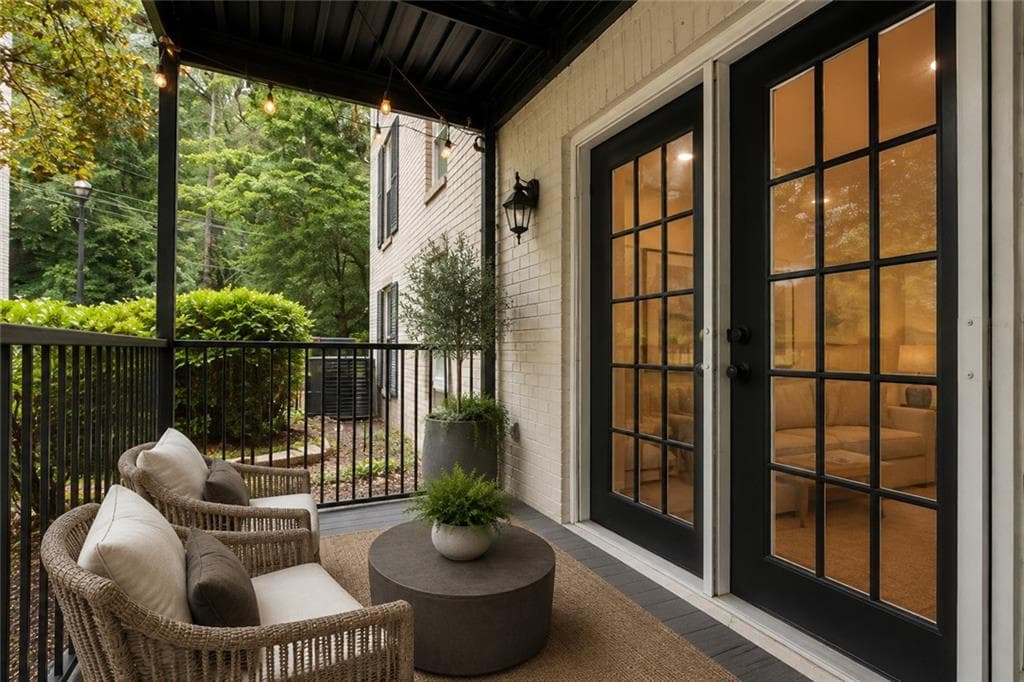 2 bedroom, 2 bathroom, 1,181 sq ft condominium under contract at 3470 Essex Avenue, Atlanta, GA 30339 — photo 6