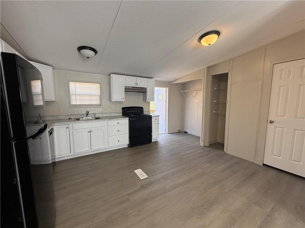 3 bedroom, 2 bathroom single family residence for rent at 3949 Highway 254 Road, Cleveland, GA 30528 for $1,700 a month — photo 4