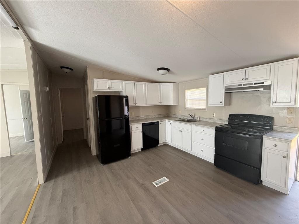 3 bedroom, 2 bathroom single family residence for rent at 3949 Highway 254 Road, Cleveland, GA 30528 for $1,700 a month — photo 5