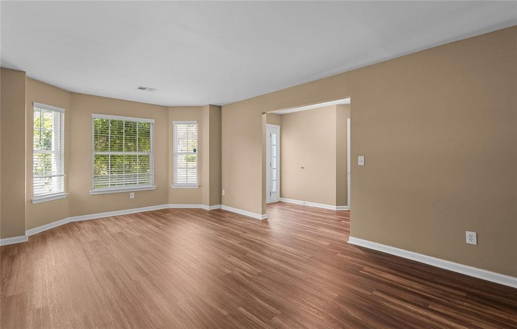4 bedroom, 3 bathroom, 3,015 sq ft single family residence for rent at 4124 Alveston Drive, Atlanta, GA 30349 for $2,550 a month — photo 6