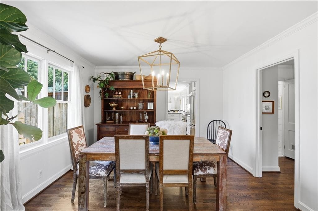3 bedroom, 2 bathroom, 1,766 sq ft single family residence for sale at 424 Cascade Drive, Marietta, GA 30064 — photo 7