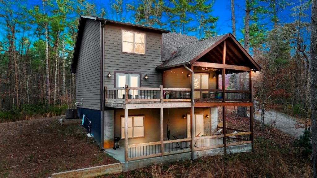 3 bedroom, 3 bathroom, 2,856 sq ft single family residence for sale at 345 Deer Trail, Mineral Bluff, GA 30559 — photo 3