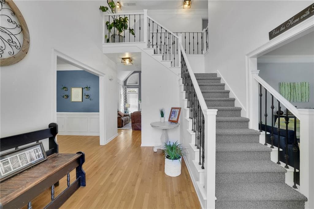 5 bedroom, 3 bathroom, 3,428 sq ft single family residence for sale at 4745 Aldbury Lane, Suwanee, GA 30024 — photo 2