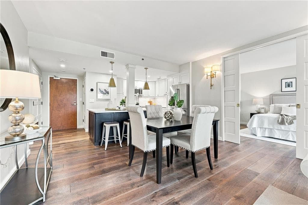 2 bedroom, 3 bathroom, 1,190 sq ft condominium for sale at 1130 Piedmont Avenue 906, Atlanta, GA 30309 — photo 3