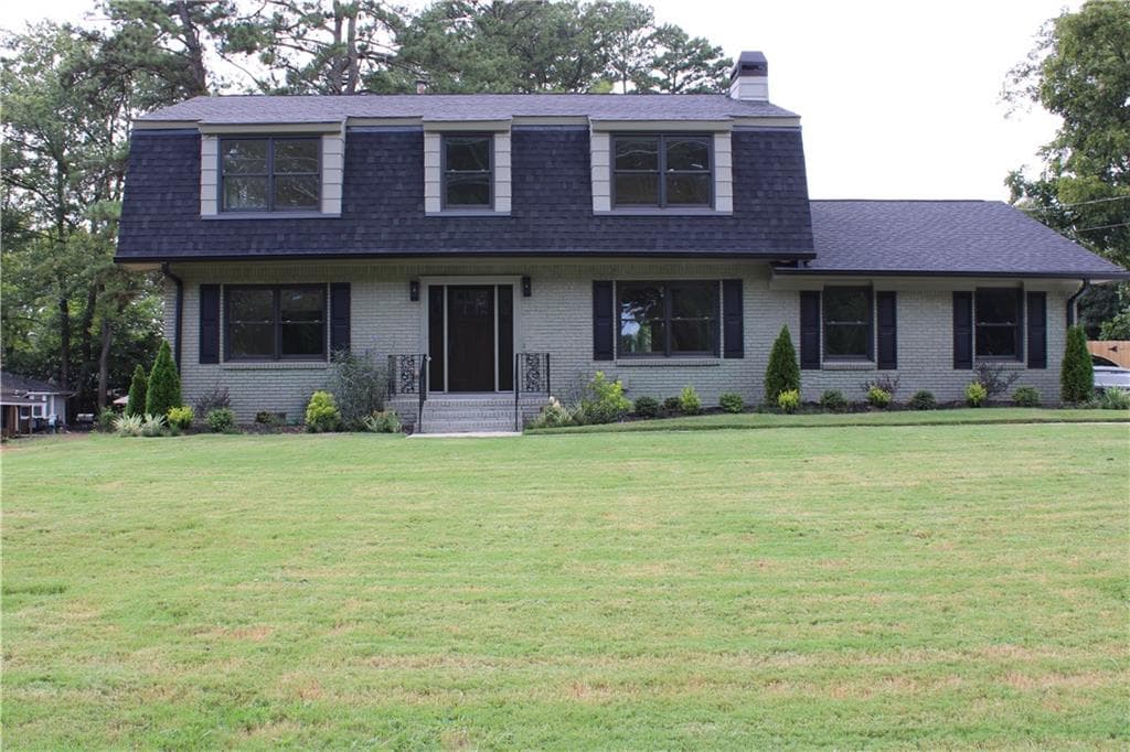 5 bedroom, 3 bathroom, 2,924 sq ft single family residence for sale at 1012 Rays Road, Stone Mountain, GA 30083 — photo 2