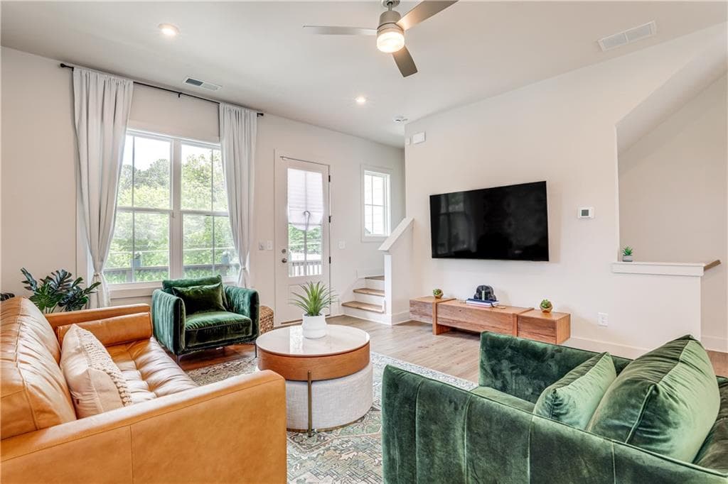 3 bedroom, 3 bathroom, 1,500 sq ft townhouse for rent at 1390 Cozy Circle, Atlanta, GA 30326 for $3,000 a month — photo 4