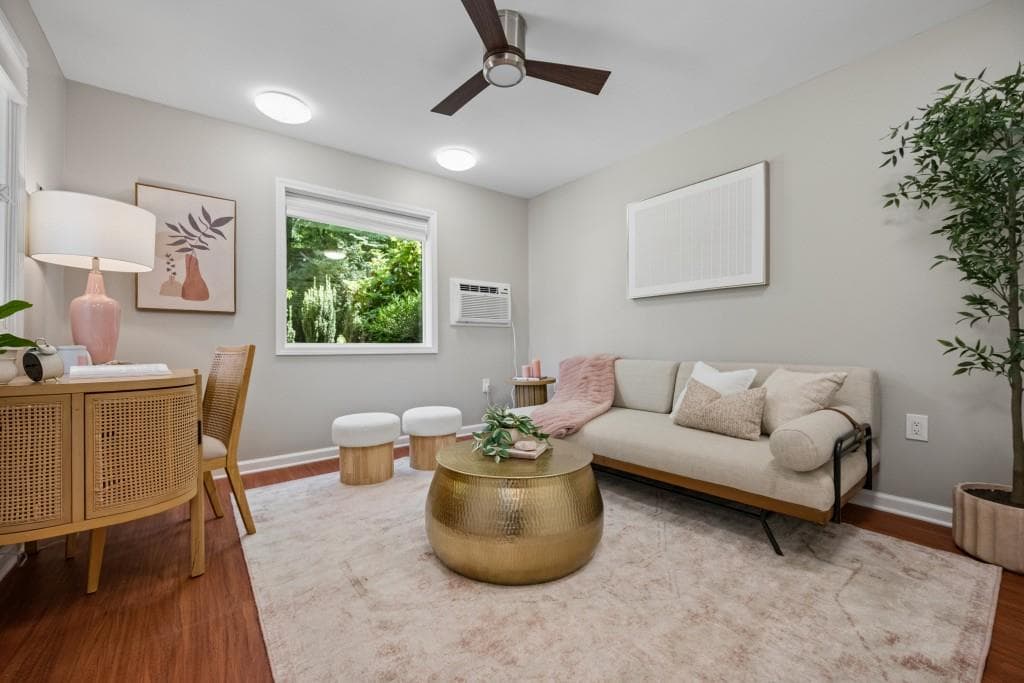 3 bedroom, 1 bathroom, 1,290 sq ft single family residence for sale at 1031 Shepherds Lane, Atlanta, GA 30324 — photo 7