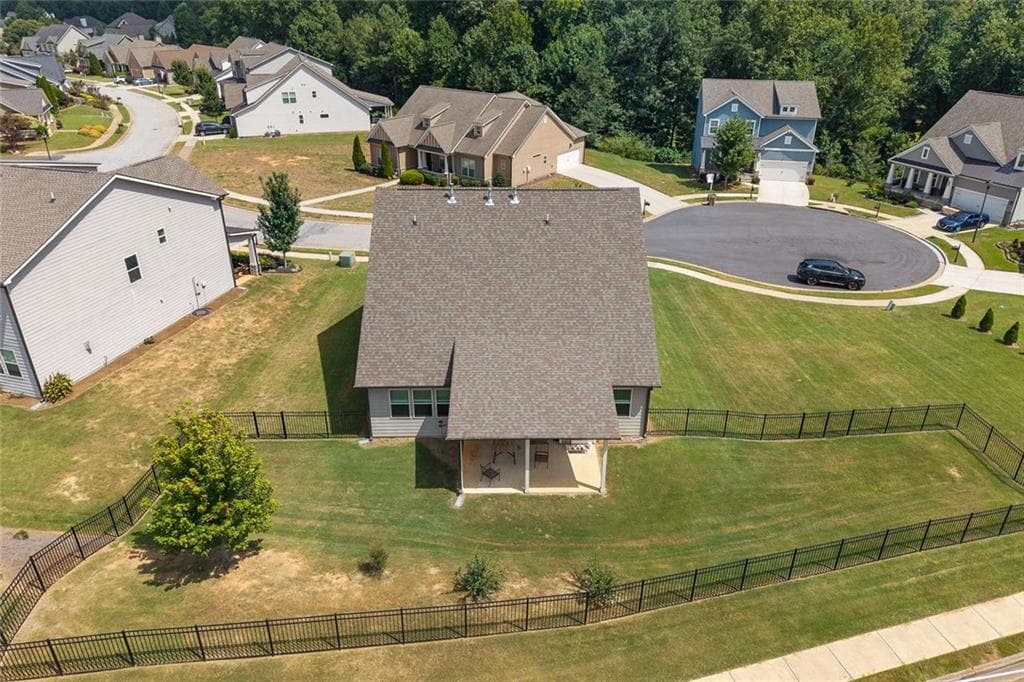 4 bedroom, 4 bathroom, 2,853 sq ft single family residence for sale at 352 Chestnut Chase, Hoschton, GA 30548 — photo 2