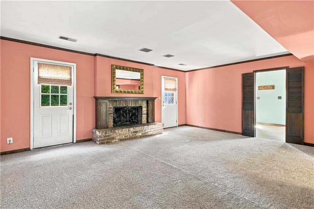 5 bedroom, 3 bathroom, 2,580 sq ft single family residence under contract at 102 Valley Brook Drive, Rome, GA 30161 — photo 6