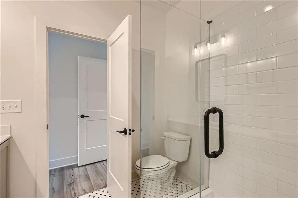2 bedroom, 2 bathroom, 1,152 sq ft townhouse for rent at 180 Chestnut Circle, Atlanta, GA 30342 for $3,400 a month — photo 10