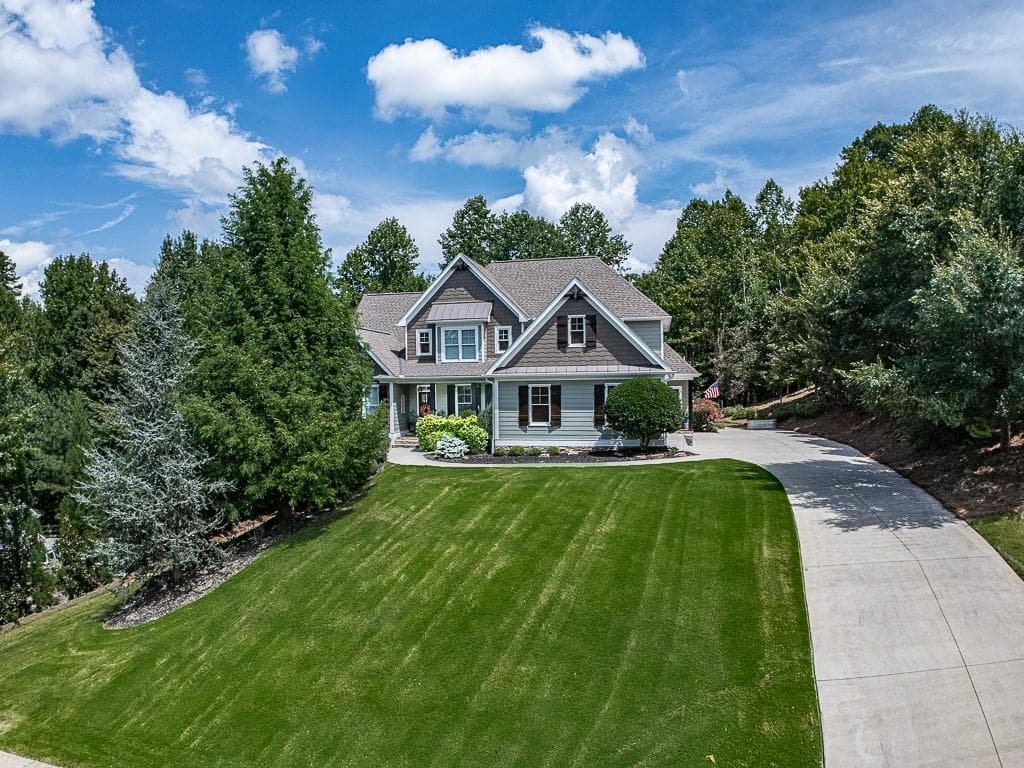 5 bedroom, 4 bathroom, 3,304 sq ft single family residence for sale at 415 Telfair Way, Canton, GA 30115 — photo 2