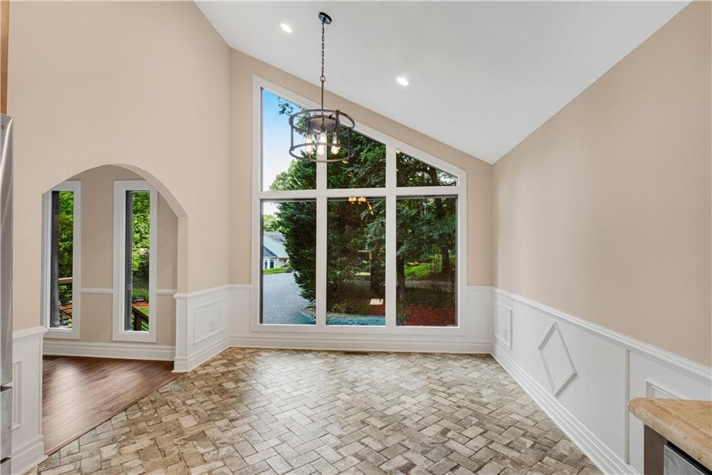 4 bedroom, 3 bathroom, 2,278 sq ft single family residence for sale at 2404 Stockton Place, Marietta, GA 30066 — photo 9