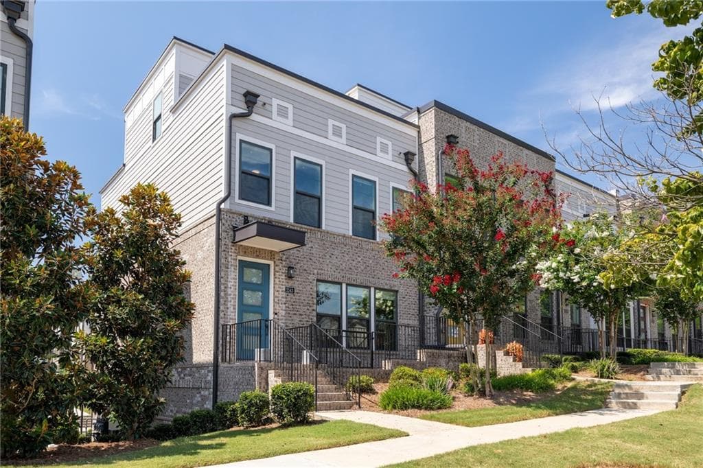 3 bedroom, 4 bathroom, 2,143 sq ft single family residence for rent at 2143 Burnside Drive, Atlanta, GA 30318 for $4,999 a month — photo 3