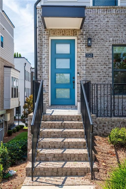 3 bedroom, 4 bathroom, 2,143 sq ft single family residence for rent at 2143 Burnside Drive, Atlanta, GA 30318 for $4,999 a month — photo 4