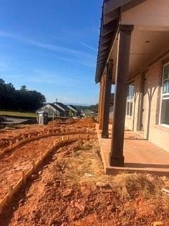 4 bedroom, 4 bathroom, 3,600 sq ft single family residence under contract at 5315 Heirloom Overlook, Cumming, GA 30040 — photo 6