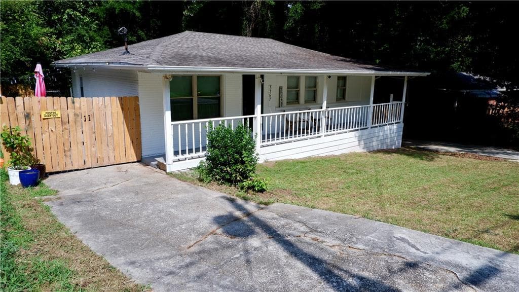 3 bedroom, 1 bathroom, 1,000 sq ft single family residence under contract at 3357 Adkins Road, Atlanta, GA 30331