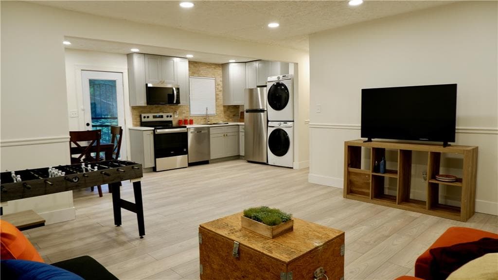 3 bedroom, 1 bathroom, 1,000 sq ft single family residence under contract at 3357 Adkins Road, Atlanta, GA 30331 — photo 8