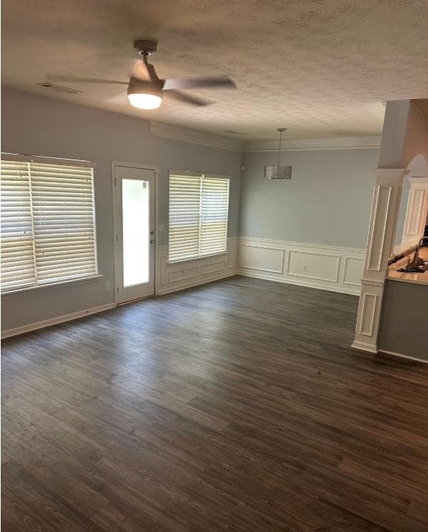 3 bedroom, 3 bathroom, 1,872 sq ft single family residence for sale at 5103 Jack Drive, Decatur, GA 30035 — photo 3