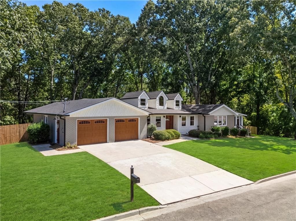 4 bedroom, 3 bathroom, 2,268 sq ft single family residence under contract at 594 Hogan Pond Lane, Ball Ground, GA 30107 — photo 4